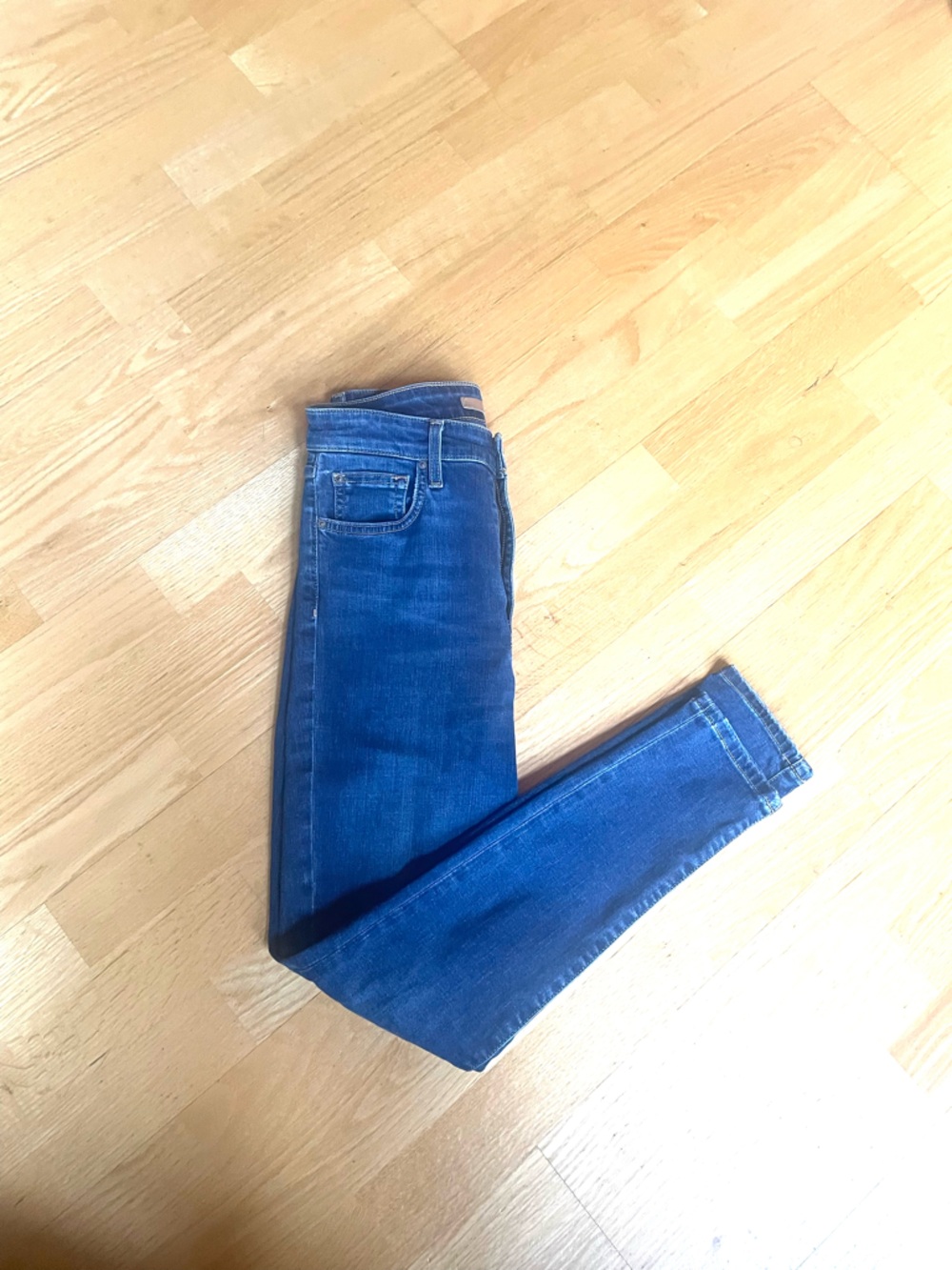 Joe's Jeans Women's Skinny Jeans in Dark Blue Wash - The Charlie